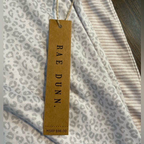 NWT Rae Dunn TWO-PIECE pajama set! FEARLESS and GRATEFUL. Both size S. MSRP $96 - Picture 7 of 11